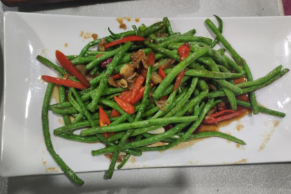 干老四雅鱼饭店(滨江西路店)