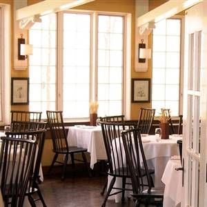 Seasons Restaurant At Avon Old Farms Hotel