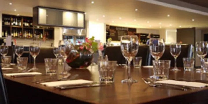 Churchill Hotel Motel