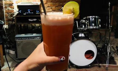 Thapae East - live music bar