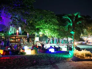 Lido Beach Bar