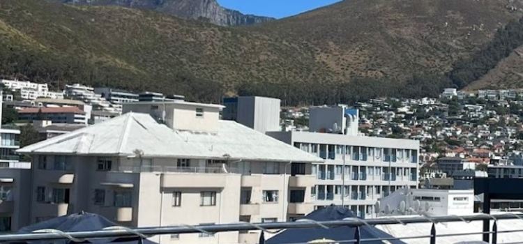 SKYE Deck, Dining & Rooftop Bar