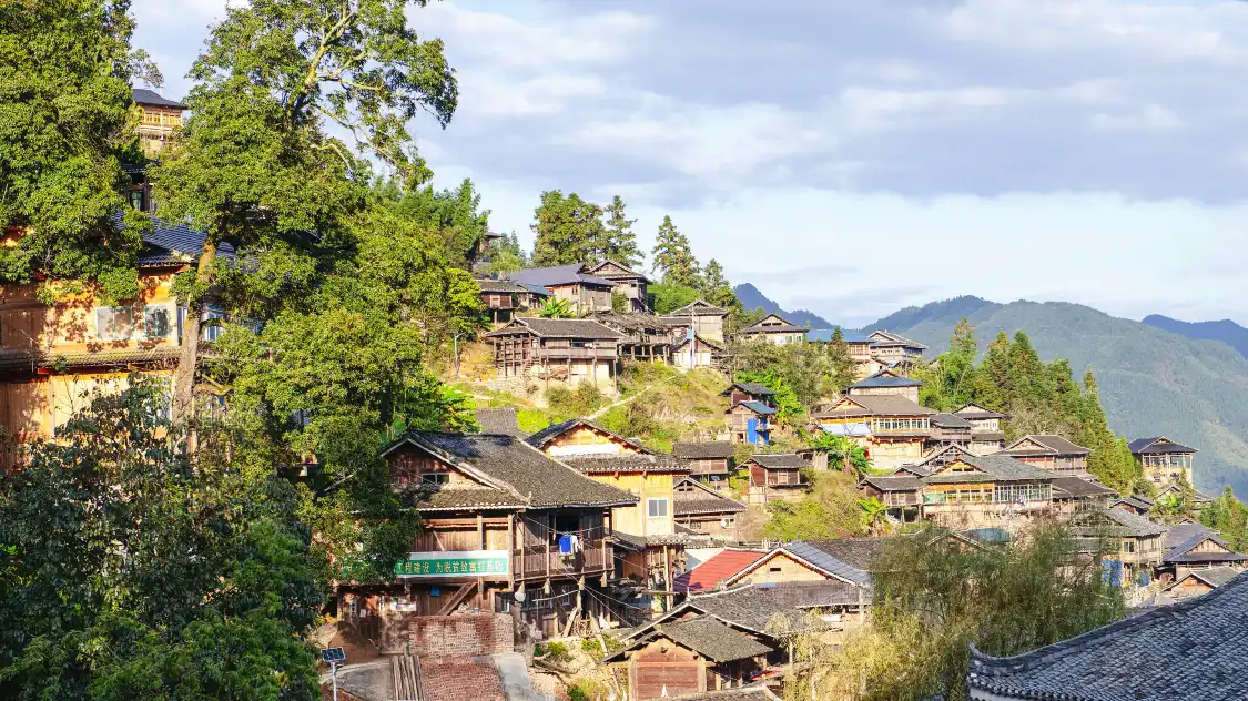 Hotels near Baibei Miaozhai
