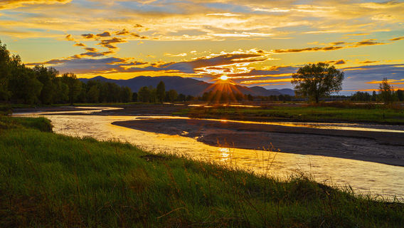 Holing River
