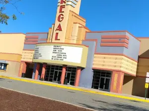 Regal Cumberland Mall