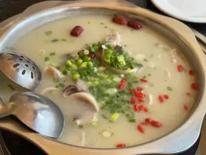 老字号特色火锅店