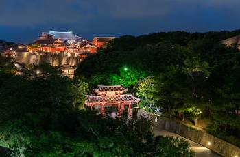 那覇の人気夜の人気シーン