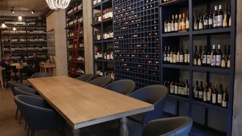 8000 Vintages in Georgia
