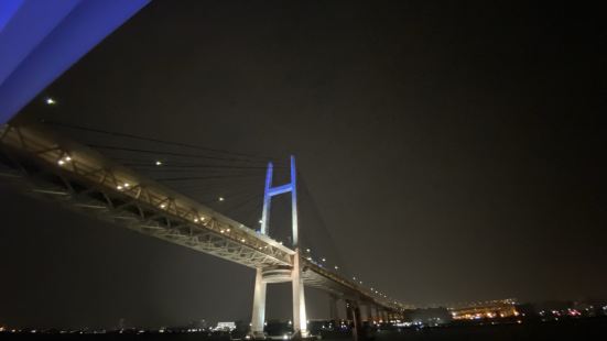 改めて『大きいな』というのが印象です。横浜の夜景として見応え