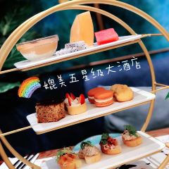 Shadow of Candle User Photo