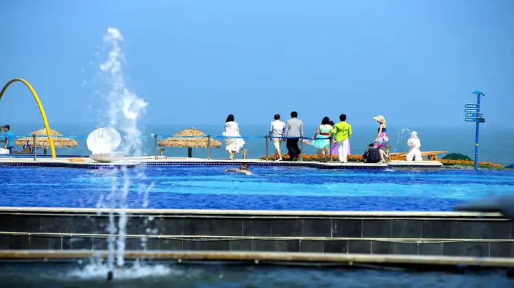 Hotels near Country Garden Golden Beach Hotel
