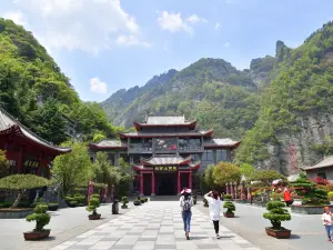 武當山門
