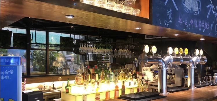 胡桃里音乐酒馆(春晓路店)
