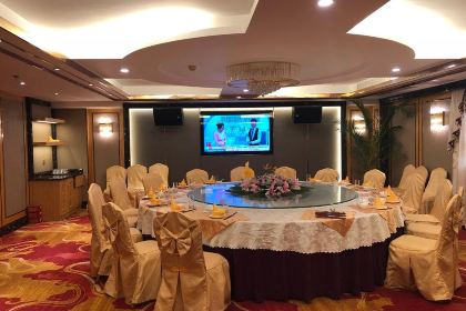 好萊灣飯店·餐廳