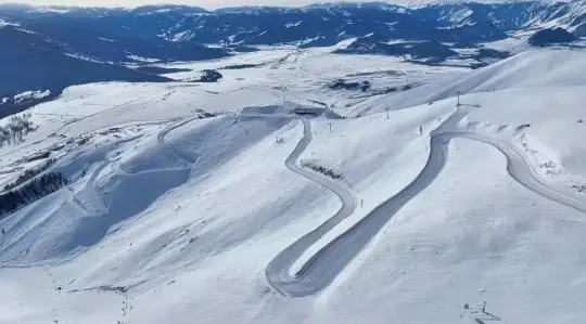 Skiing in Burqin