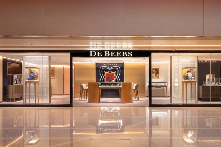 Shopping itineraries in De Beers Jewellers (wwwtc mall) in January (updated  in 2024) - Trip.com