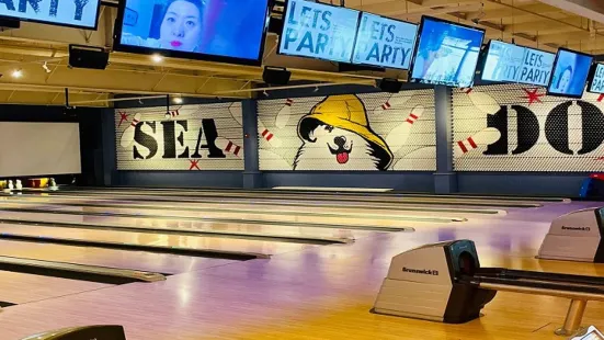 Sea Dog Bowling & Brews Broadway