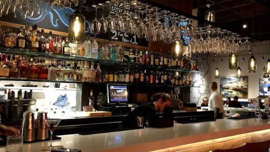 Albariño Tapas & Wine Bar