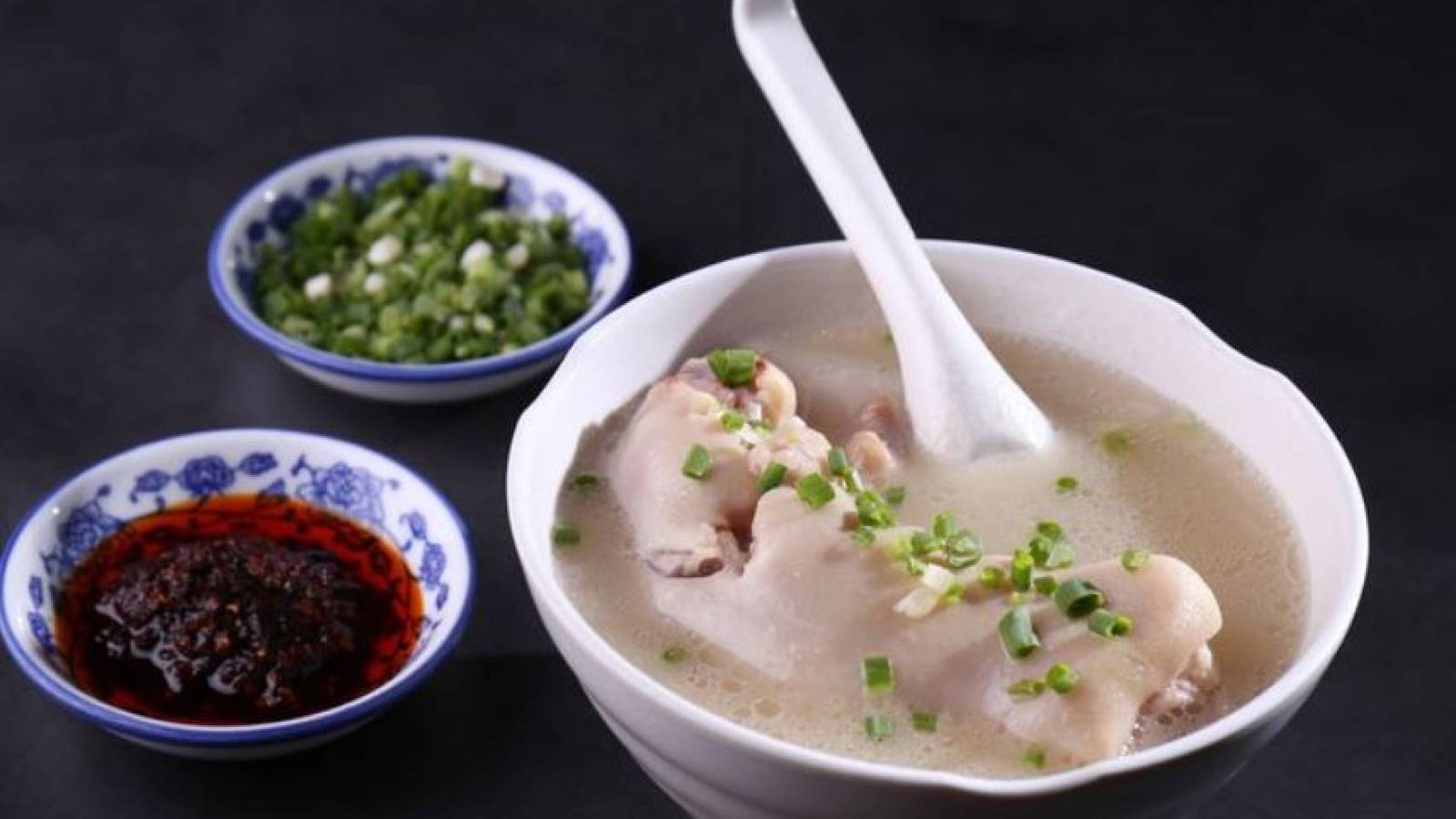 YILAOMATIHUA
