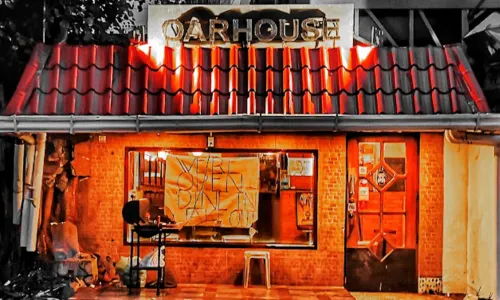 Oarhouse Pub of Manila