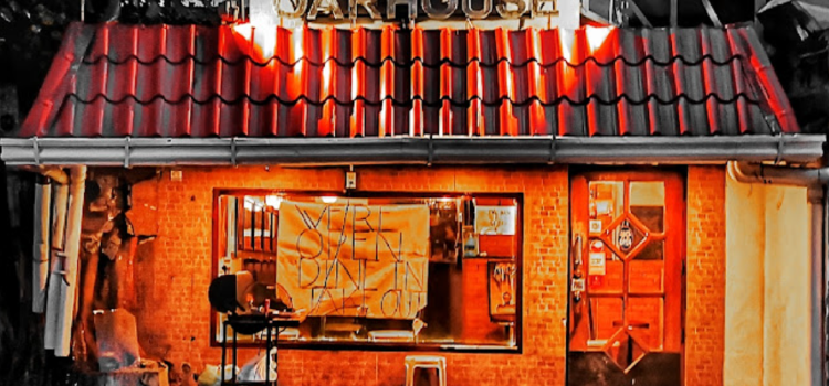 Oarhouse Pub of Manila
