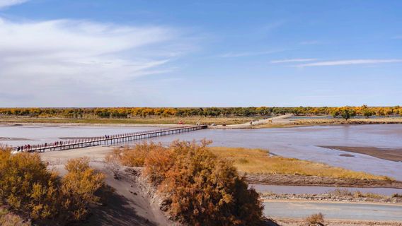 Jinsha Bay, Ruoshui River