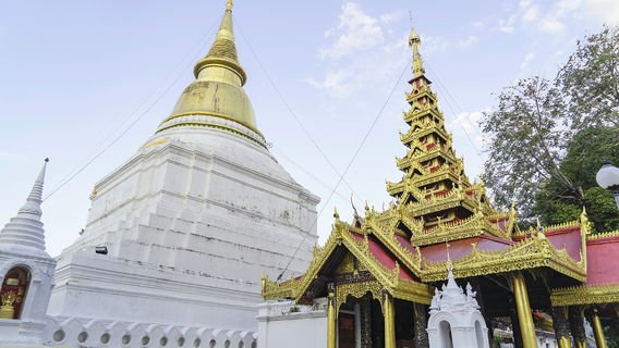 Wat Phra Kaew Don Tao Suchadaram