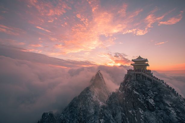 Sea of Clouds Sightseeing in Luoyang
