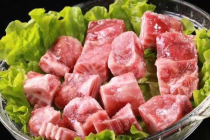 伊蒙原巴尔虎羔肉火锅