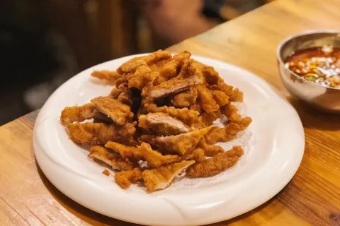 SONG YUN JU