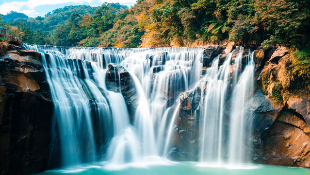 Shifen Waterfall