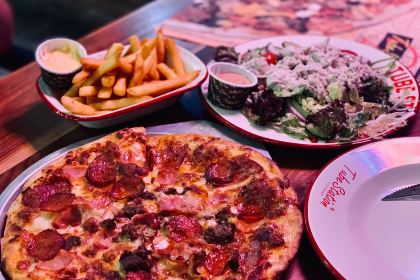 Tubestation站点比萨(TX淮海剧汇店)