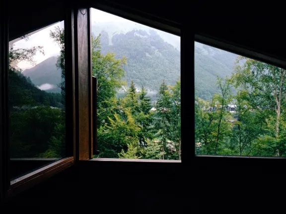 Отели рядом со станцией Wakayamakō sen Railway Station