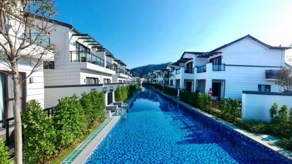 Danxia Fengyuan Hot Spring Resort