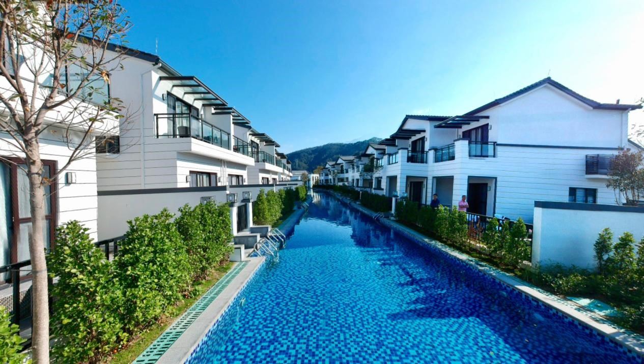 Danxia Fengyuan Hot Spring Resort