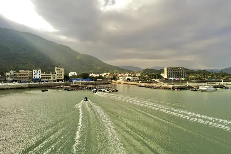 東山珍珠島