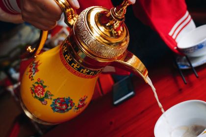 Tarot Tibetan food bar