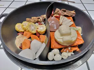 爸爸炒料牛排老火锅(贺州店)
