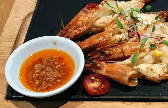 Clara's on the River