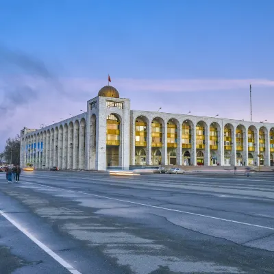 Отели рядом с достопримечательностью «Dordoy Bazaar»