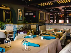 Twelve 21 Restaurant & Lounge