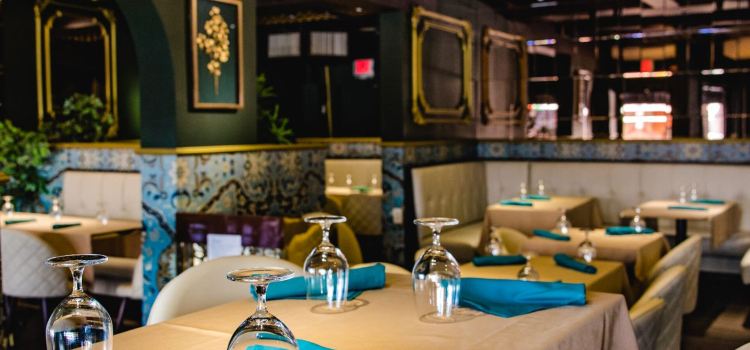 Twelve 21 Restaurant & Lounge