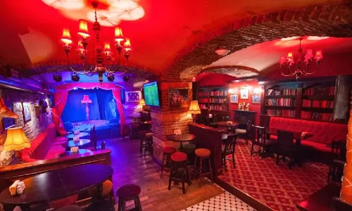 Punch & Judy Pub