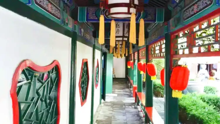 지샤오란 고택 주변 호텔