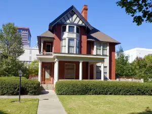 Margaret Mitchell House