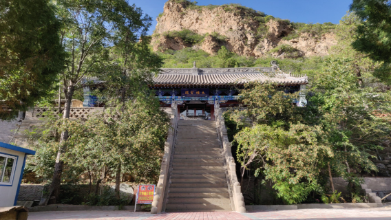 Huayan Temple