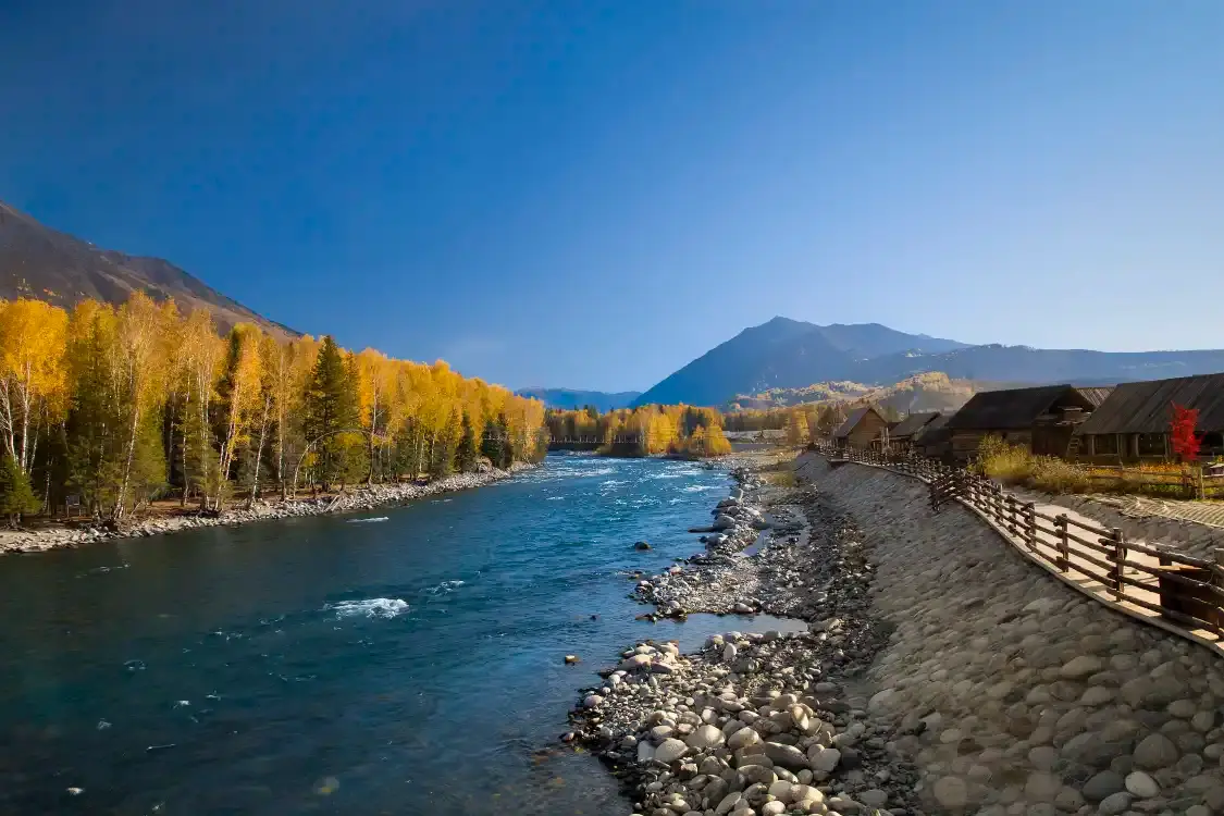 와무 강 주변 호텔