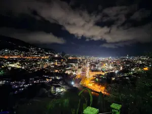 薩拉熱窩熱門夜間人氣景點