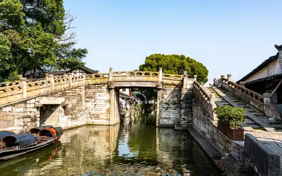 鄰近八字橋的酒店