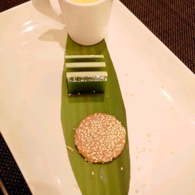 有環境之外，還有有質素嘅食物！| W Hong Kong星宴